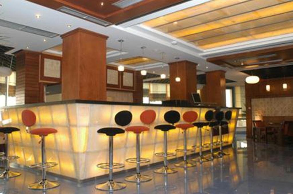 Vela Hotel Kryemëdhej