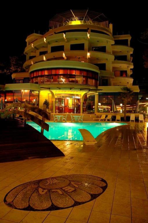 Hotel Vela 4*