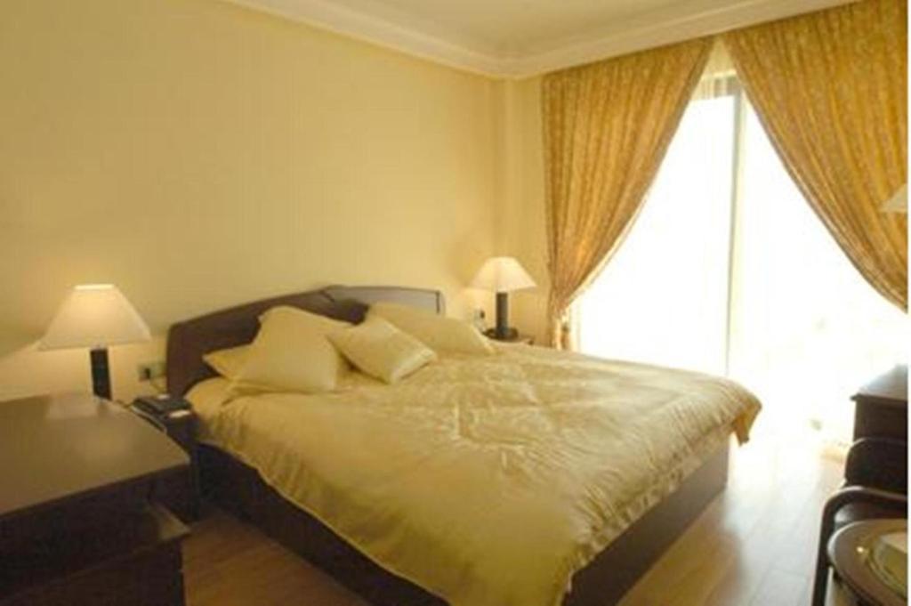 Vela Hotel 4*